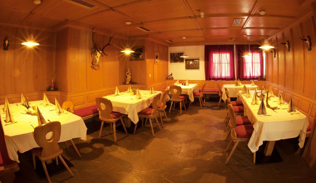 Hotel Zum Hasen Terento Exterior photo